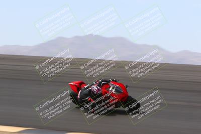 media/Apr-10-2022-SoCal Trackdays (Sun) [[f104b12566]]/Bowl (11am)/